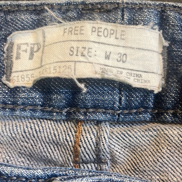 Free People zipper ankle jeans, Blue Denim, Size 30, 28 inseam - Picture 10 of 11